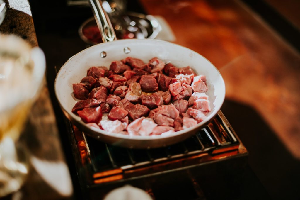 beef tips being pan fried at a canal 337 wedding by thomas caterers of distinction
